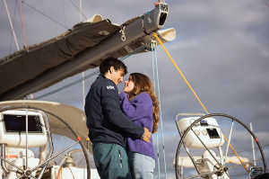 Eric / Nacho (�scar Casas) junto a Vera (Ana Jara)